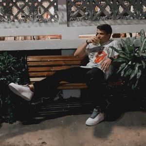 Meet your Posher, Jean